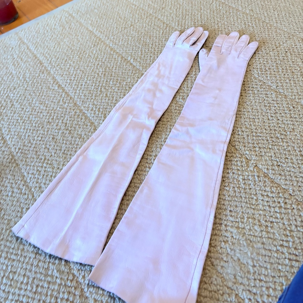 Rare Vintage Roger Fare Blush Pink Opera-length Kid Gloves